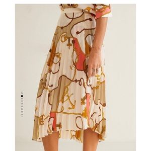 New Mango Chain Print Pleated Skirt XS